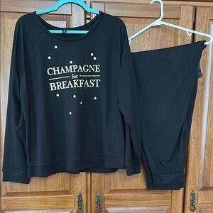 Black Lounge Set with Gold Print